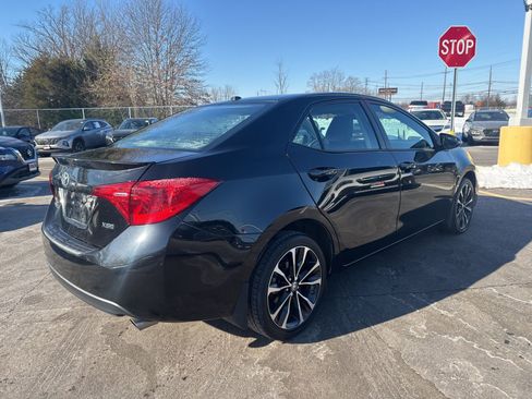 Used 2019 Toyota Corolla XSE image 5