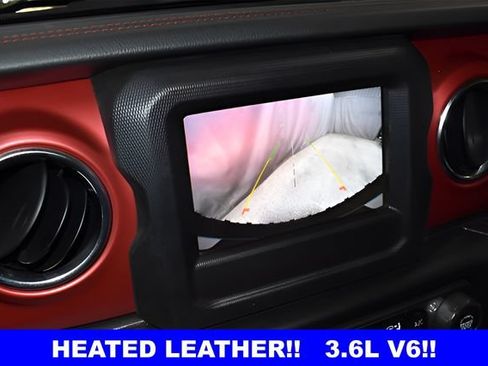 Used 2021 Jeep Wrangler Unlimited Rubicon w/ Dual Top Group AWD/4WD image 13