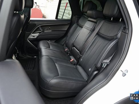 Used 2023 Land Rover Range Rover SE image 17