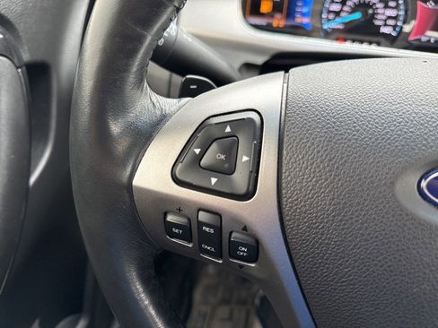 Used 2017 Ford Taurus SHO image 14