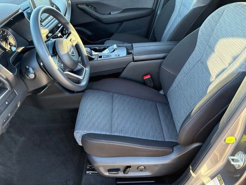 Certified 2023 Nissan Rogue SV image 27