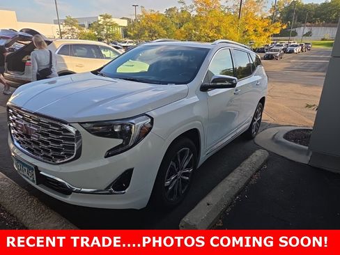 Used 2020 GMC Terrain Denali image 1
