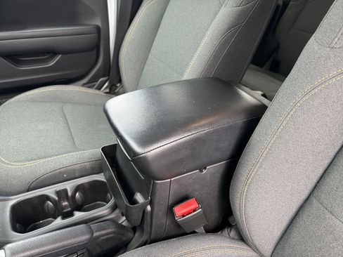 Used 2024 Jeep Wrangler Willys image 27