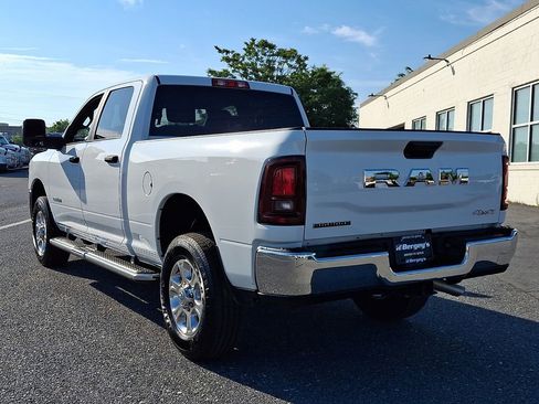 Used 2025 RAM 2500 Big Horn AWD/4WD image 7