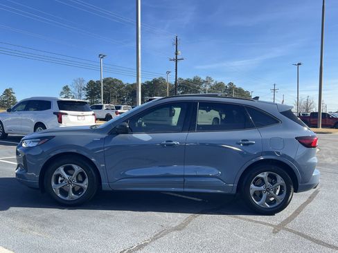 Certified 2023 Ford Escape ST-Line w/ Tech Pack #1 image 26