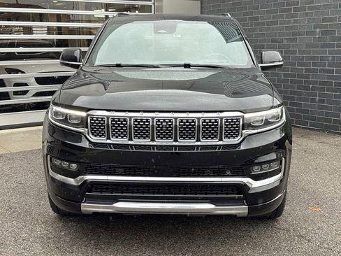 Used 2023 Jeep Grand Wagoneer Series III AWD/4WD image 2