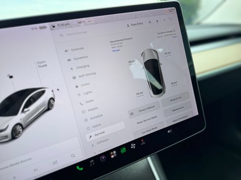 Used 2018 Tesla Model 3 Long Range RWD image 38