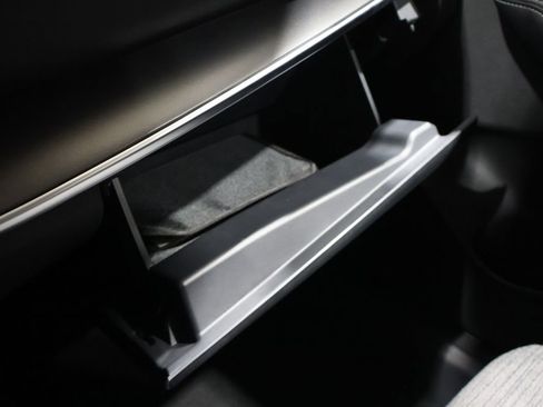 Used 2023 Nissan Rogue SV image 35