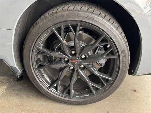 Used 2024 Chevrolet Corvette Stingray Preferred Cpe w/ 2LT image 8