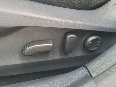 Used 2025 Subaru Outback Premium image 17