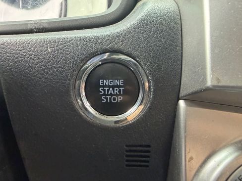 Used 2022 Toyota 4Runner SR5 image 10