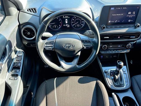 Used 2022 Hyundai Kona SEL w/ Convenience Package AWD/4WD image 22