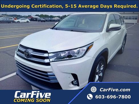 Used 2019 Toyota Highlander Limited Platinum AWD/4WD image 1