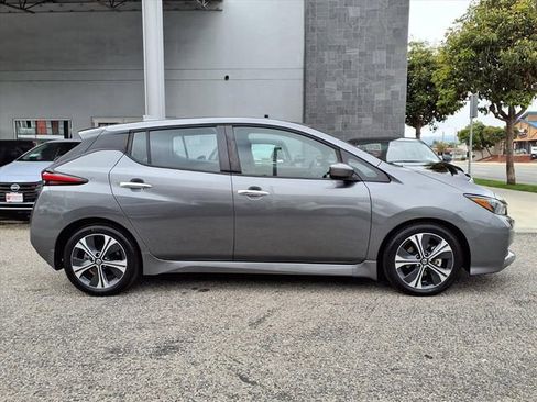 Certified 2022 Nissan Leaf SV FWD image 22