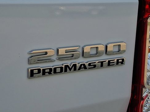 Used 2025 RAM ProMaster 2500 w/ U-Haul Equipment Group FWD image 33