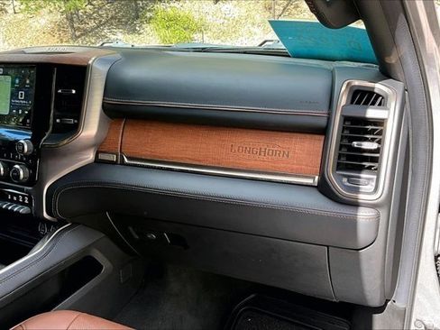 Used 2022 RAM 1500 Limited AWD/4WD image 26