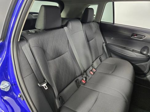 Used 2025 Toyota Corolla Cross LE FWD image 16
