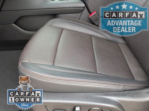 Used 2024 Chevrolet Suburban High Country image 16