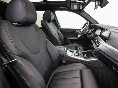 Certified 2022 BMW X5 xDrive40i w/ Parking Assistance Package image 31