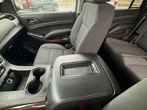 Used 2018 GMC Yukon SLE image 17