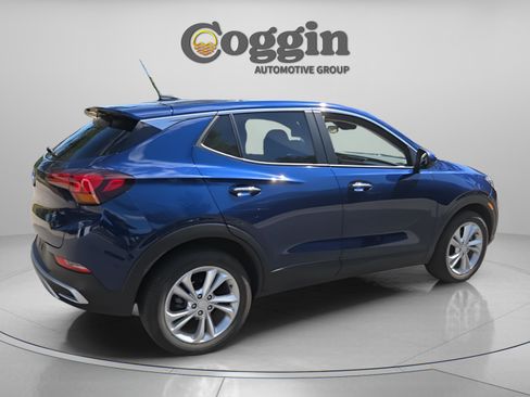 Used 2023 Buick Encore GX Preferred w/ Cold Weather Comfort Package FWD image 5