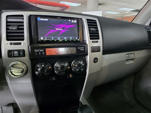 Used 2006 Toyota 4Runner SR5 AWD/4WD image 27
