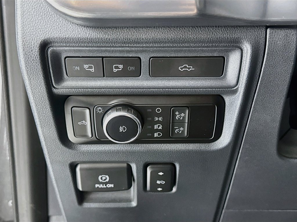 Used 2022 Ford F150 Lariat AWD/4WD image 11