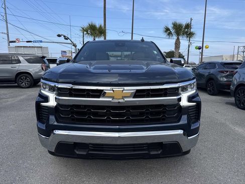 Used 2023 Chevrolet Silverado 1500 LT image 2