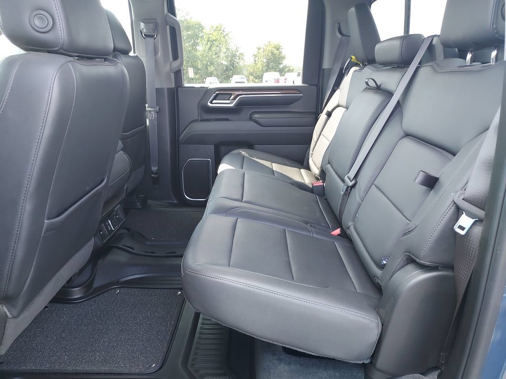 Used 2024 Chevrolet Silverado 3500 LT w/ All Star Edition AWD/4WD image 14