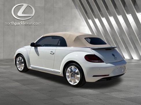 Used 2019 Volkswagen Beetle 2.0T Final Edition SEL FWD image 2