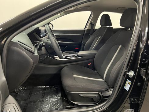 Used 2023 Hyundai Sonata SE image 10