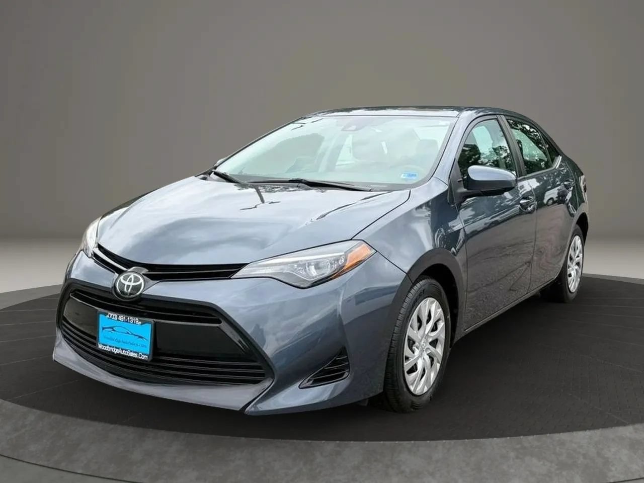 Used 2017 Toyota Corolla LE w/ Carpet Mat Package (TMS) FWD image 7