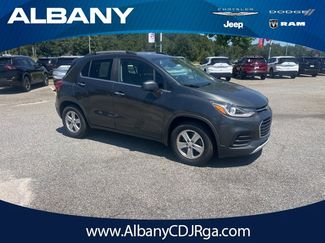 Used 2020 Chevrolet Trax LT w/ LT Convenience Package video 1