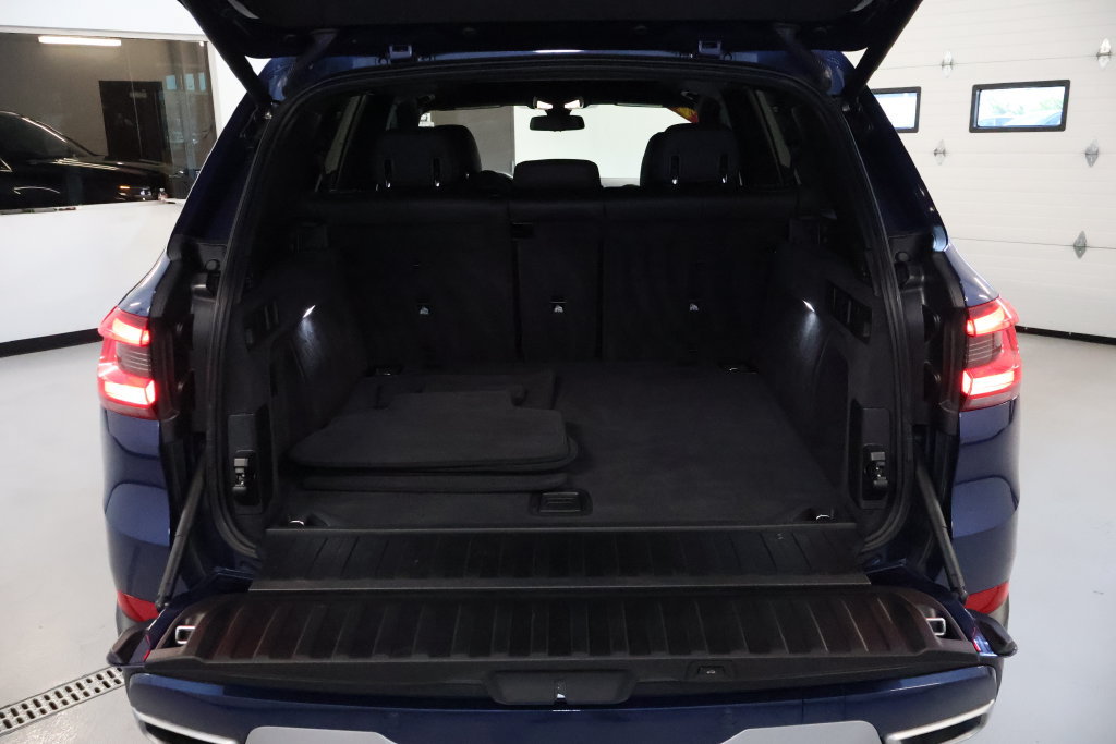 Used 2020 BMW X5 xDrive40i w/ Convenience Package AWD/4WD image 18