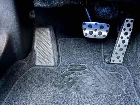 Used 2021 Toyota Avalon XSE w/ Carpet Mat Package (TMS) FWD image 31