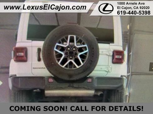 Used 2025 Jeep Wrangler Unlimited Sahara AWD/4WD image 4