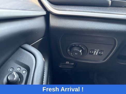 Used 2023 Jeep Grand Cherokee Limited w/ Luxury Tech Group II AWD/4WD image 8