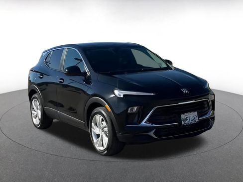 Used 2025 Buick Encore GX Preferred image 3