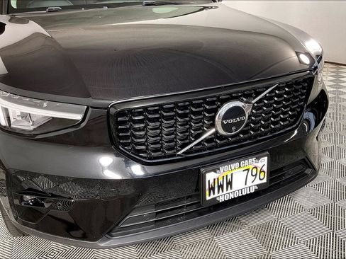 Used 2023 Volvo XC40 B5 Ultimate w/ Protection Package Premier AWD/4WD image 30