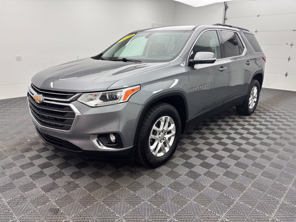 Used 2019 Chevrolet Traverse LT FWD image 2