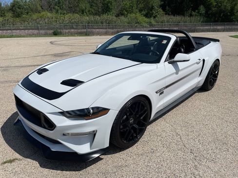 Used 2021 Ford Mustang GT Premium w/ Equipment Group 401A RWD image 82