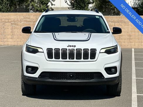 Used 2022 Jeep Cherokee Latitude AWD/4WD image 9