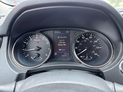 Certified 2019 Nissan Rogue SV FWD image 7