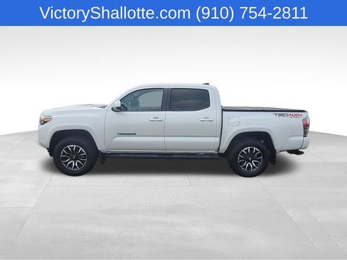 Used 2023 Toyota Tacoma TRD Sport w/ Black Out Package (TMS) AWD/4WD image 18