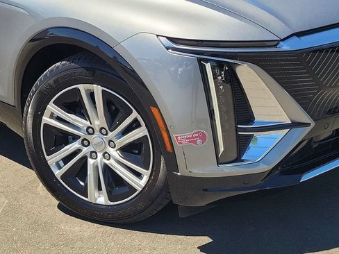 Used 2024 Cadillac Lyriq Tech w/ Driver Assist Package AWD/4WD image 9
