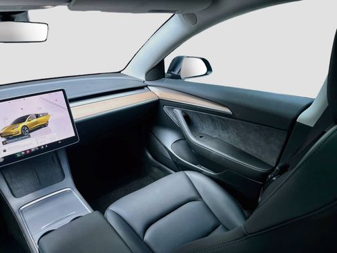 Used 2023 Tesla Model 3 Standard Range RWD image 23