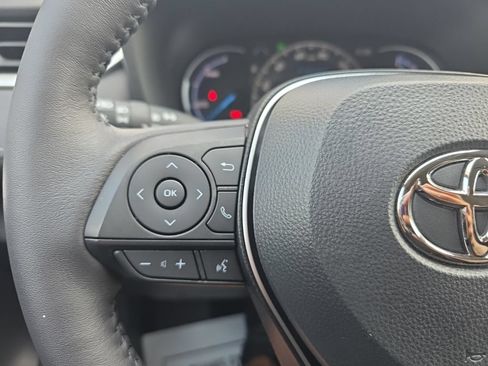 Certified 2023 Toyota RAV4 XLE Premium AWD/4WD image 25