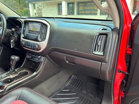 Used 2016 GMC Canyon SLE w/ SLE Convenience Package RWD image 40