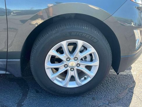 Used 2019 Chevrolet Equinox LT FWD image 12