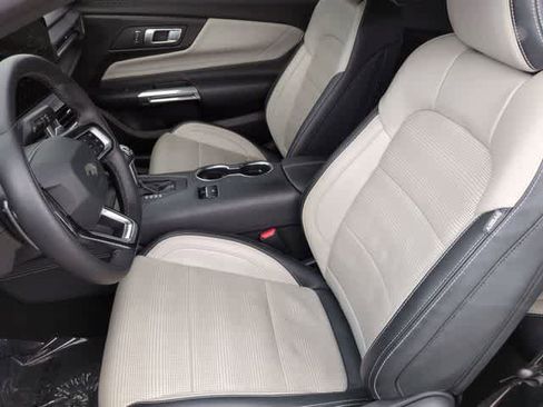 Used 2024 Ford Mustang GT Premium image 15